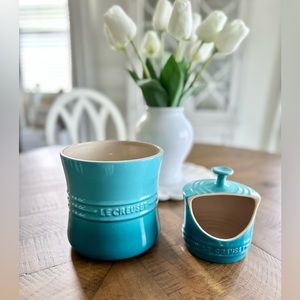 NWT Le Creuset Caribbean blue Utensils holder and salt crock set